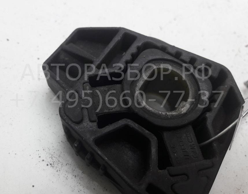 Кронштейн (сопут. товар)