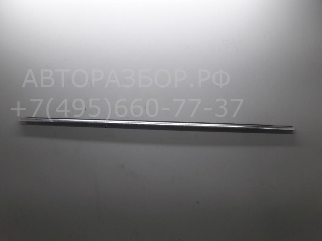 Накладка стекла заднего правого