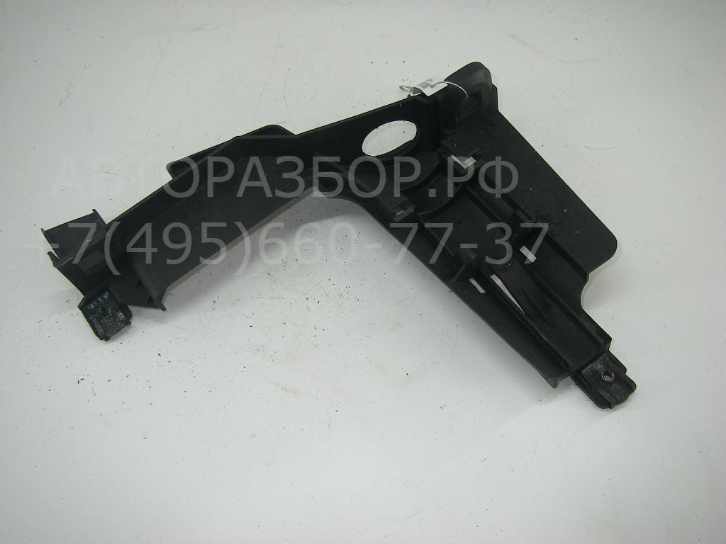 Крепеж фары