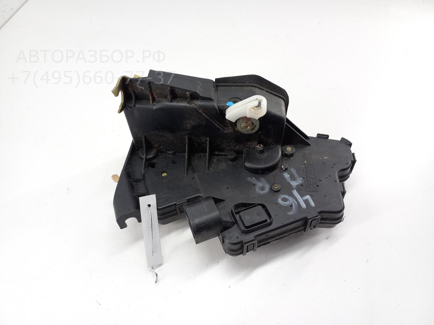 Замок двери передней правой