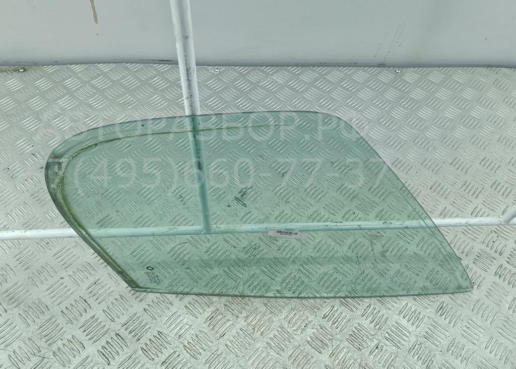 Стекло двери передней левой (форточка)