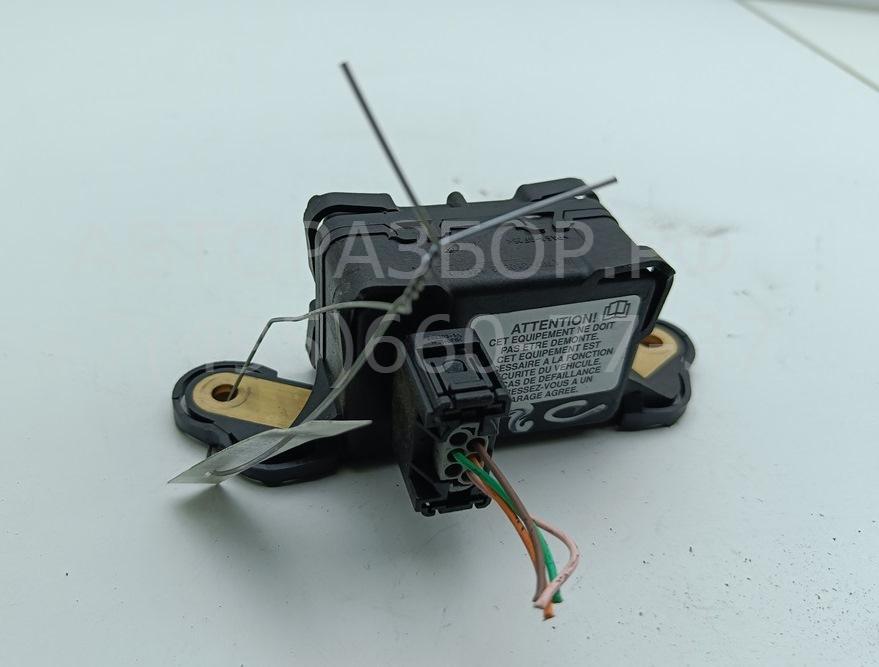 Датчик ускорения