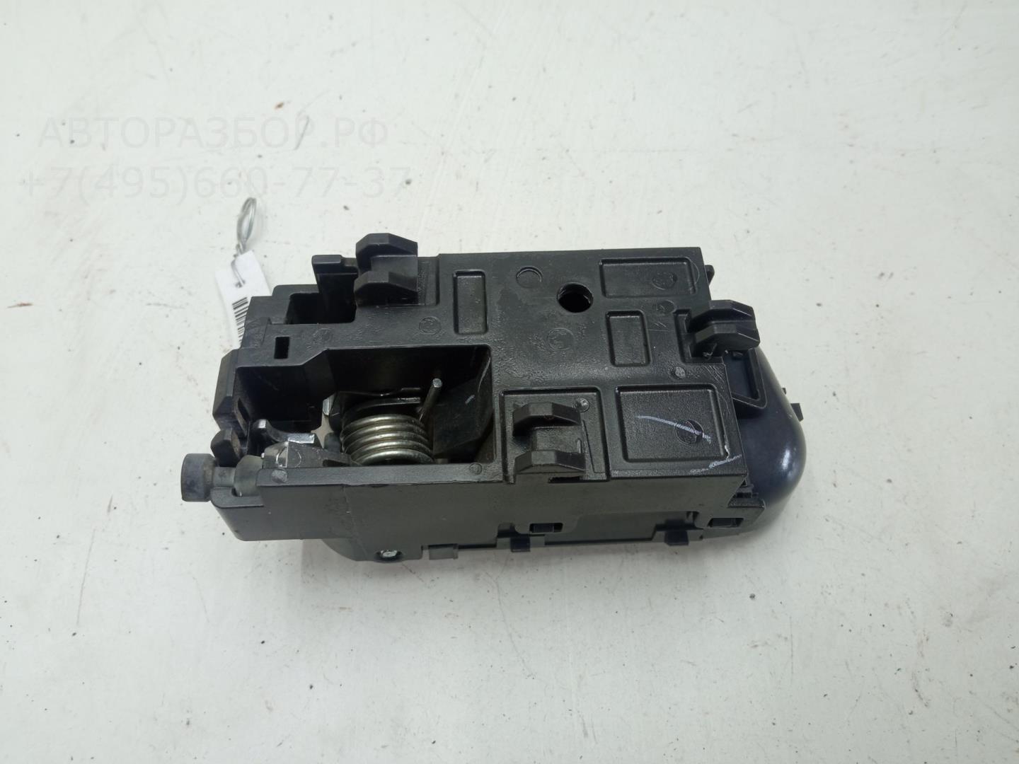 Ручка двери передней внутренняя правая