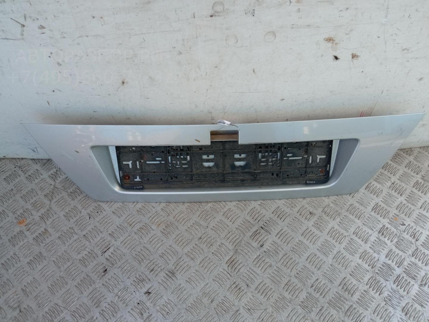 Накладка крышки багажника