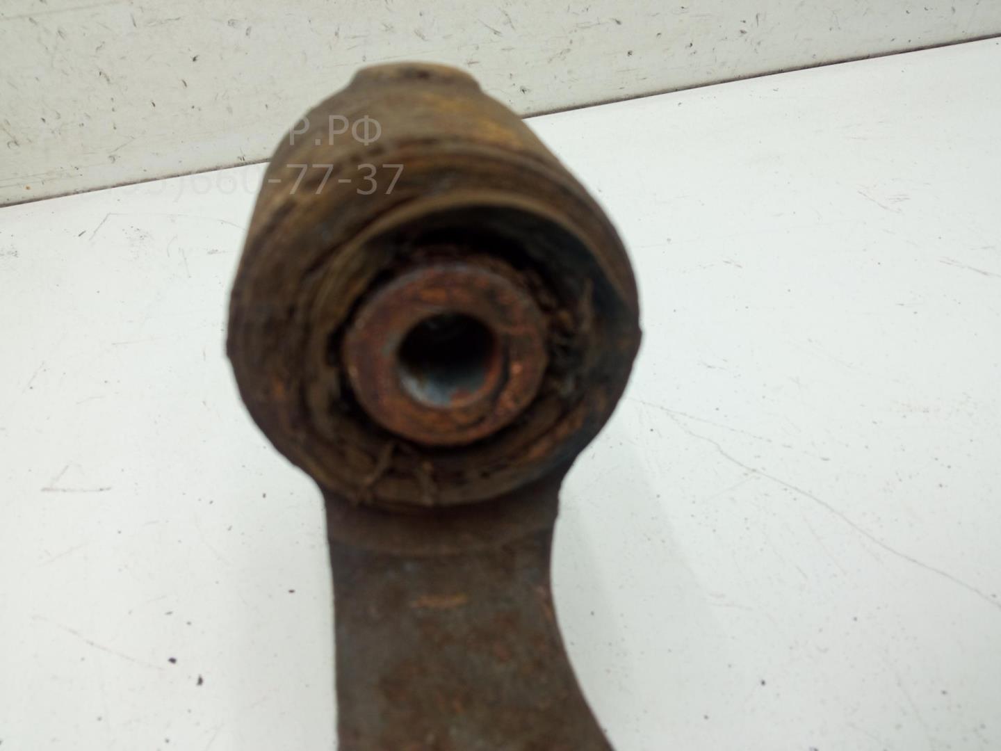 Кулак поворотный задний левый