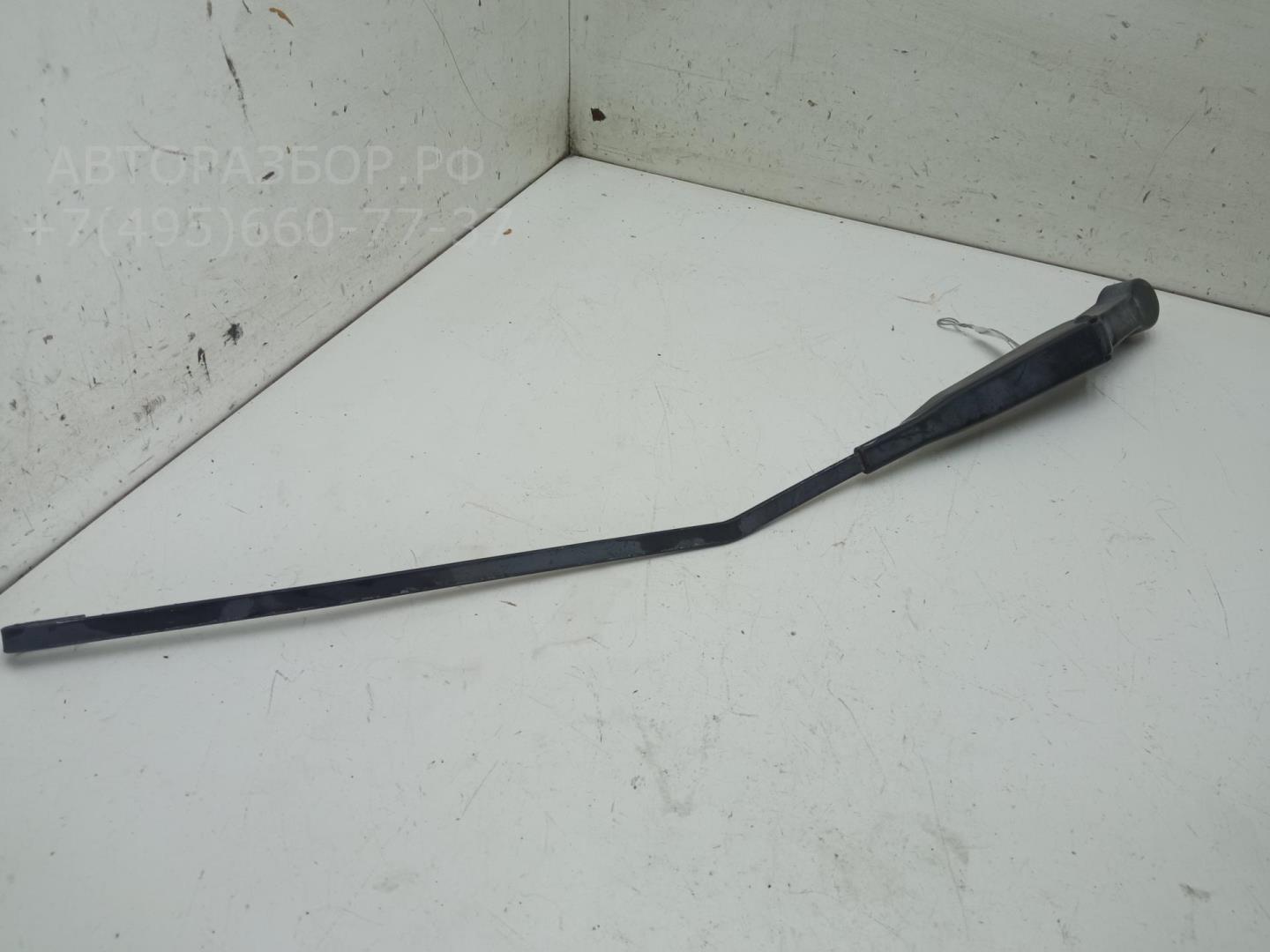 Поводок стеклоочистителя заднего
