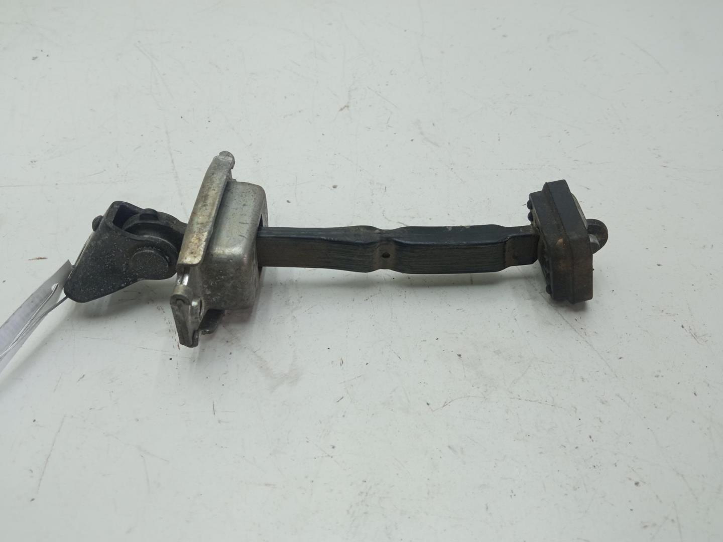 Ограничитель двери