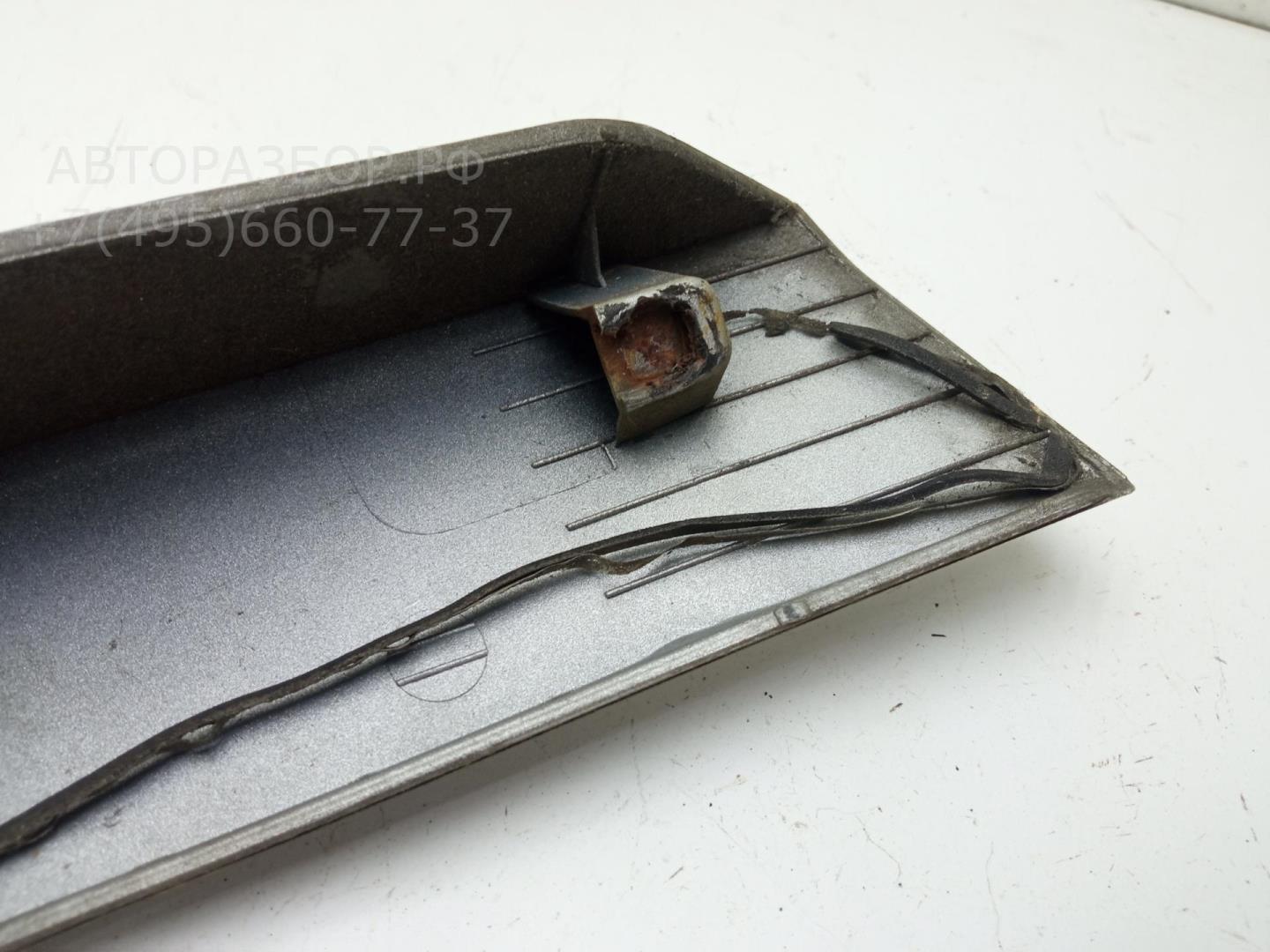 Накладка крышки багажника