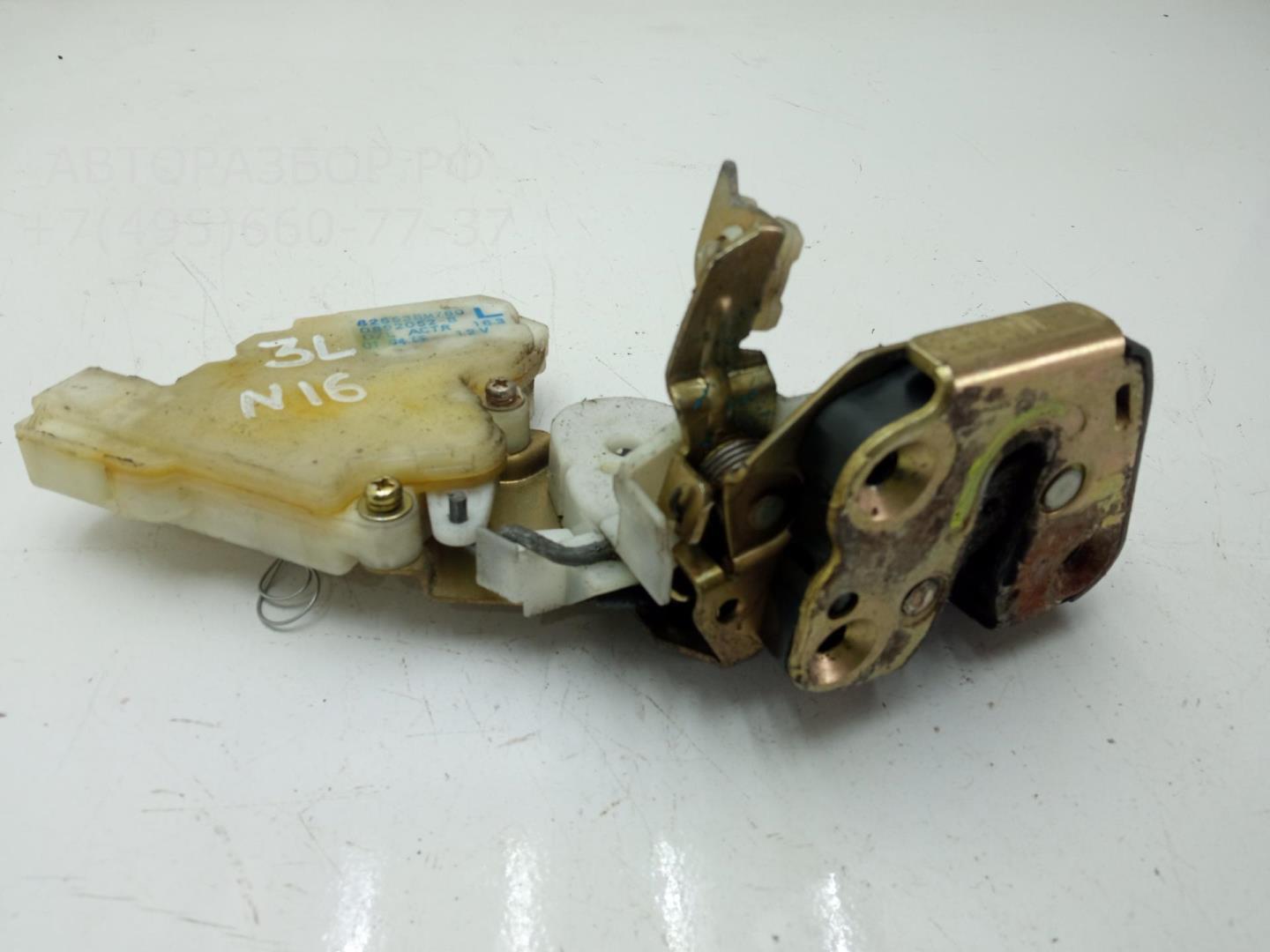 Замок двери задней левой