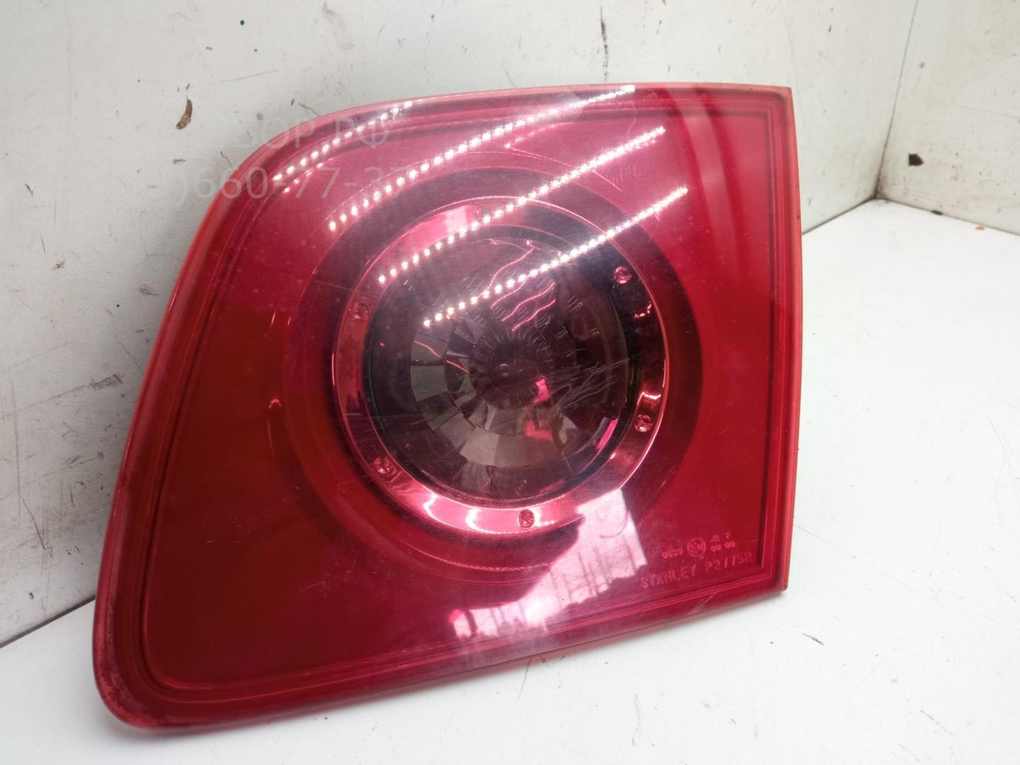 Фонарь задний внутренний правый