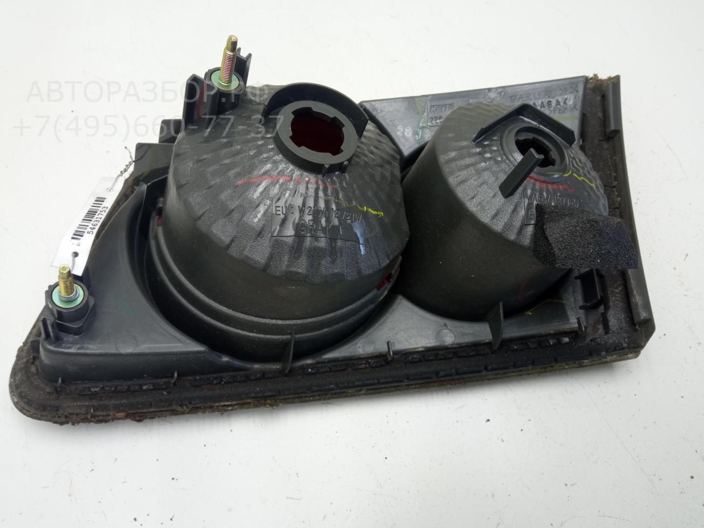 Фонарь задний внутренний левый