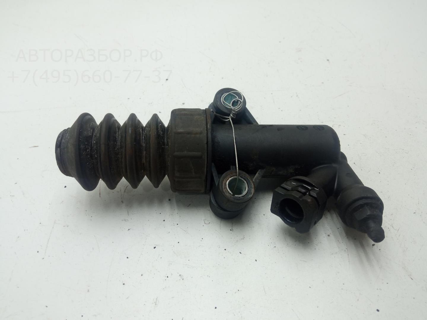 Цилиндр сцепления рабочий