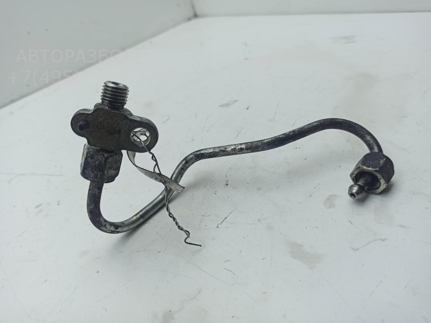 Трубка топливная