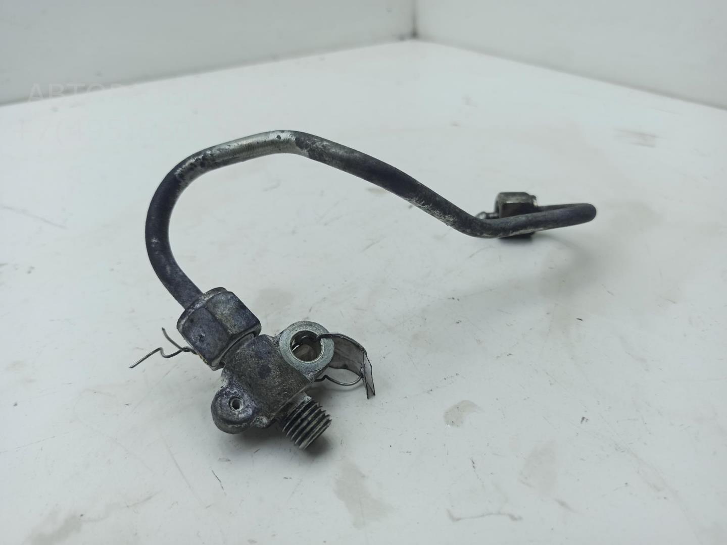 Трубка топливная