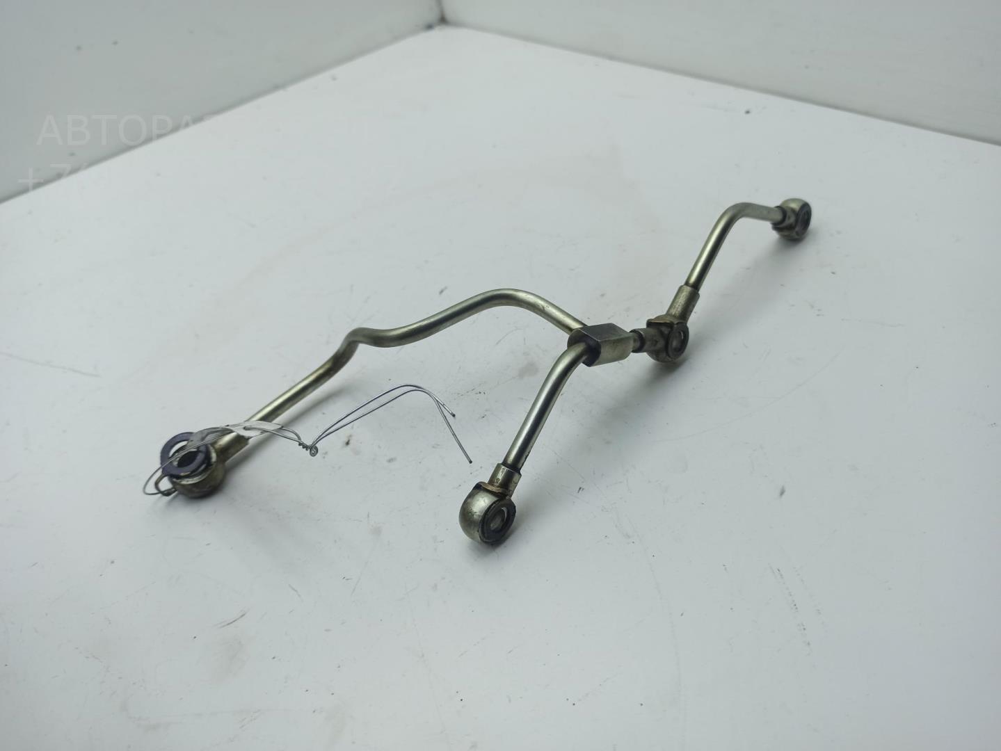 Трубка топливная