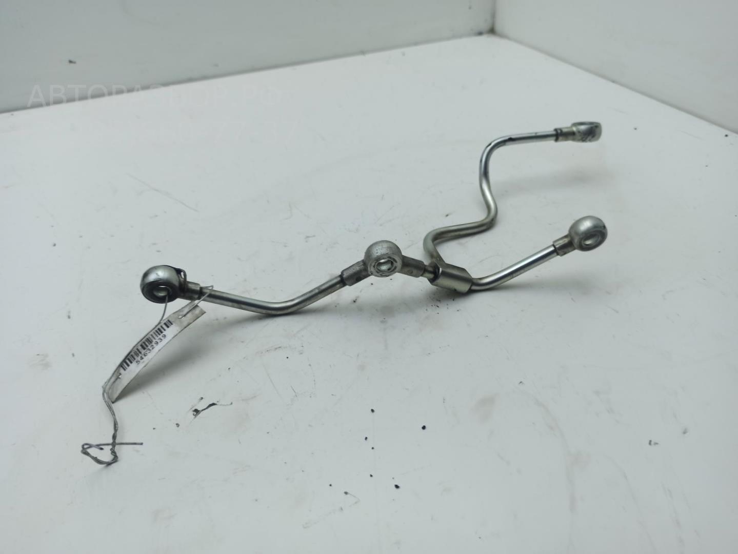 Трубка топливная