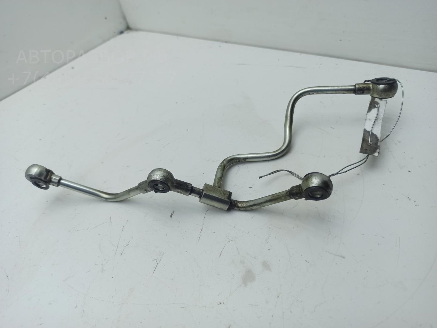 Трубка топливная