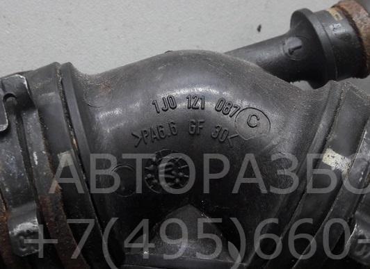 Патрубок радиатора