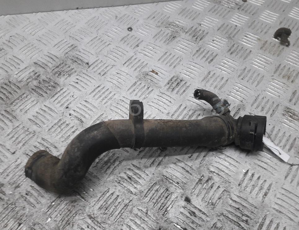 Патрубок радиатора