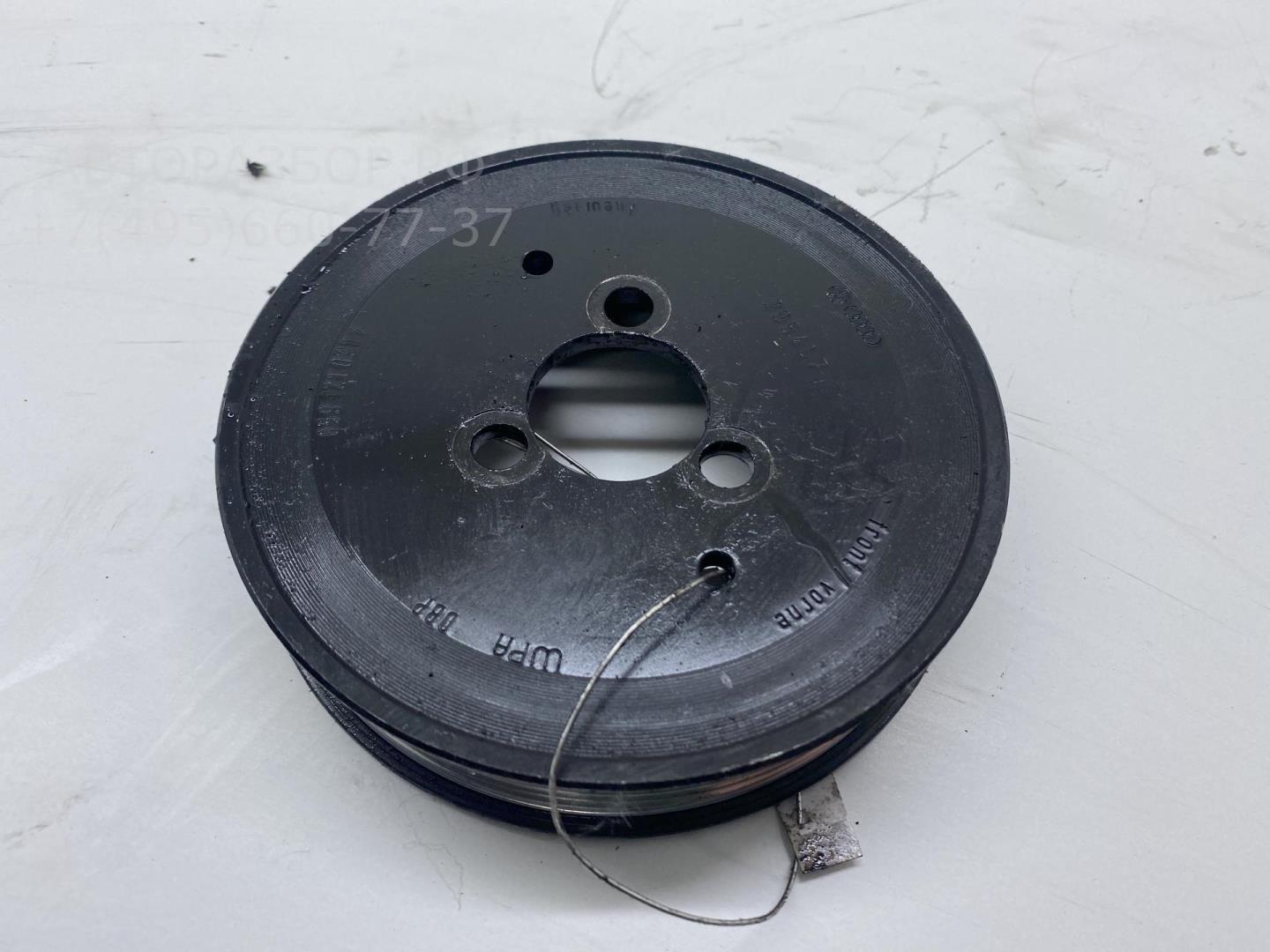 Шкив водяного насоса (помпы)