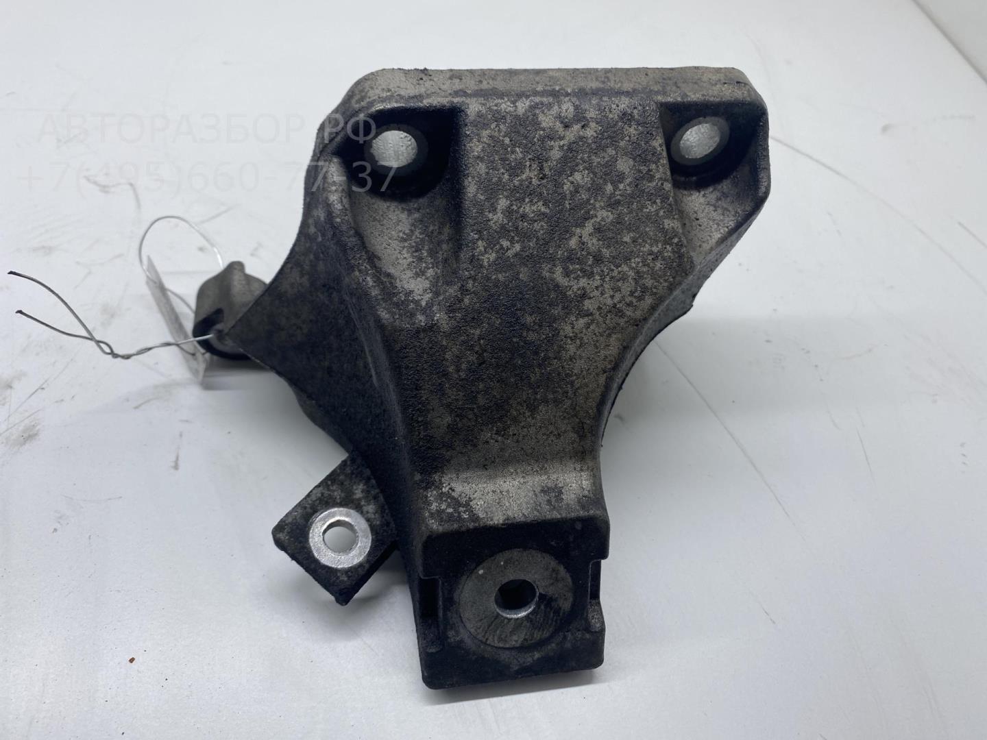 Опора двигателя