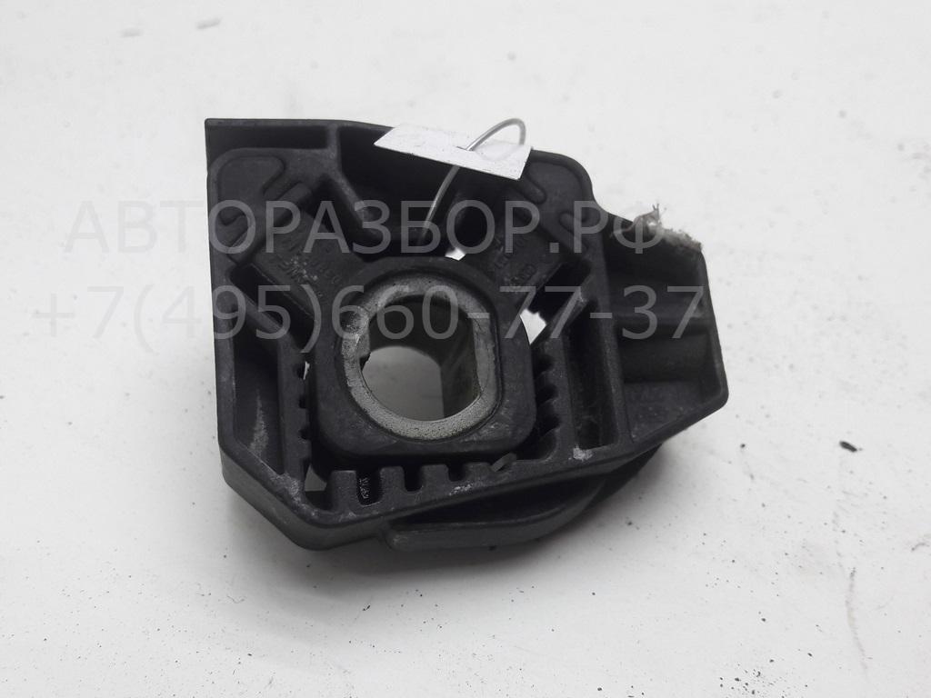 Кронштейн радиатора