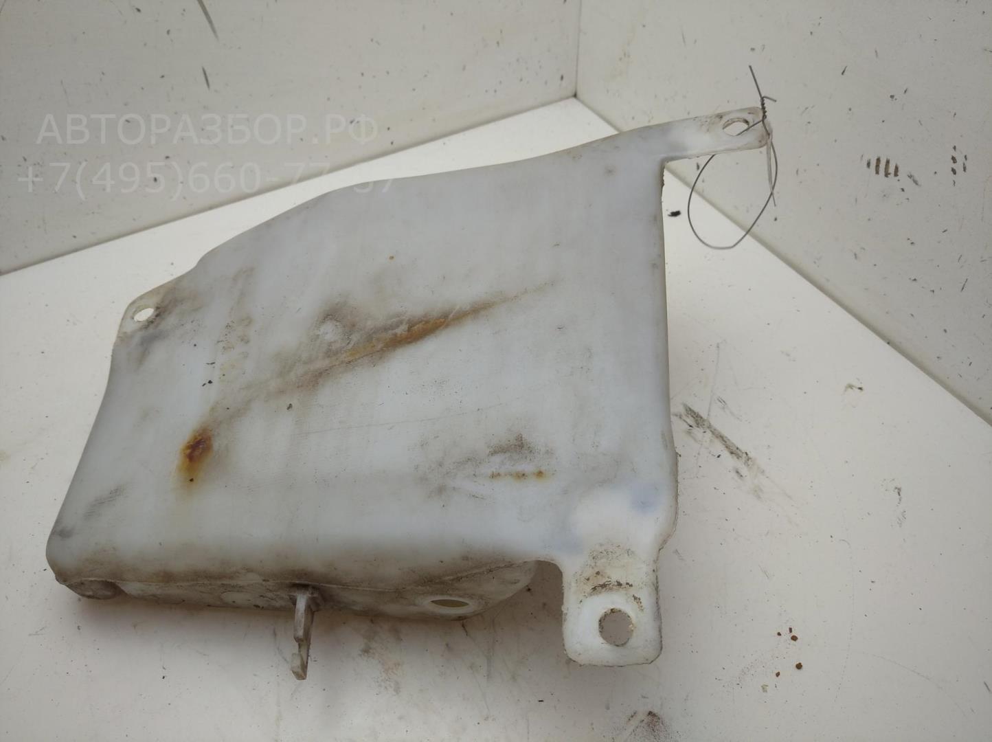 Бачок омывателя лобового стекла