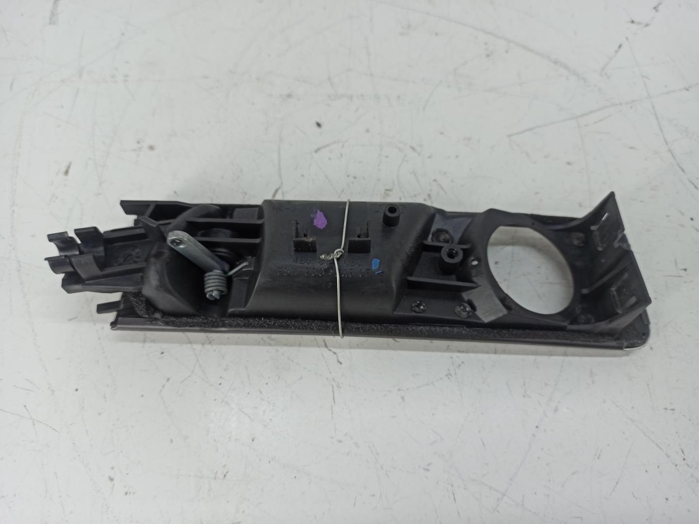 Ручка двери задней внутренняя правая