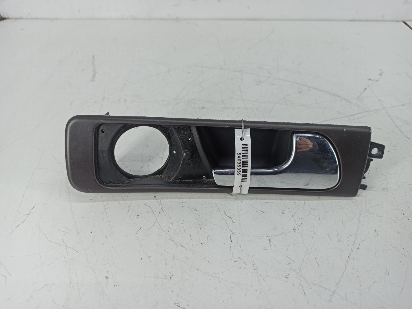 Ручка двери задней внутренняя правая