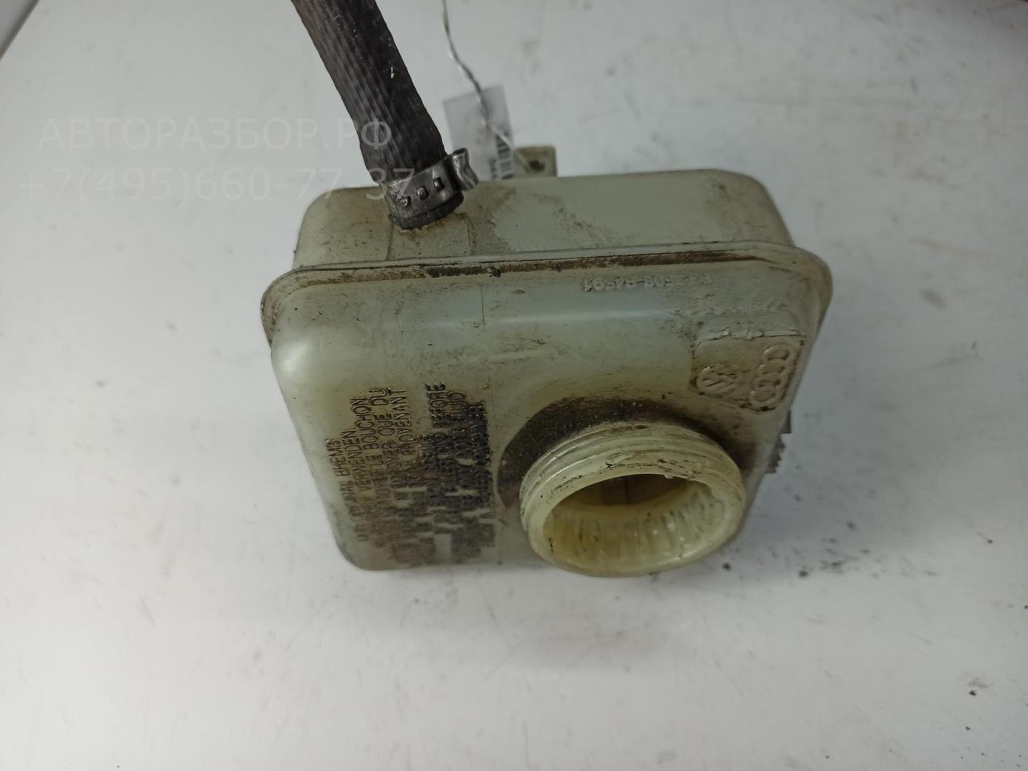 Бачок главного тормозного цилиндра