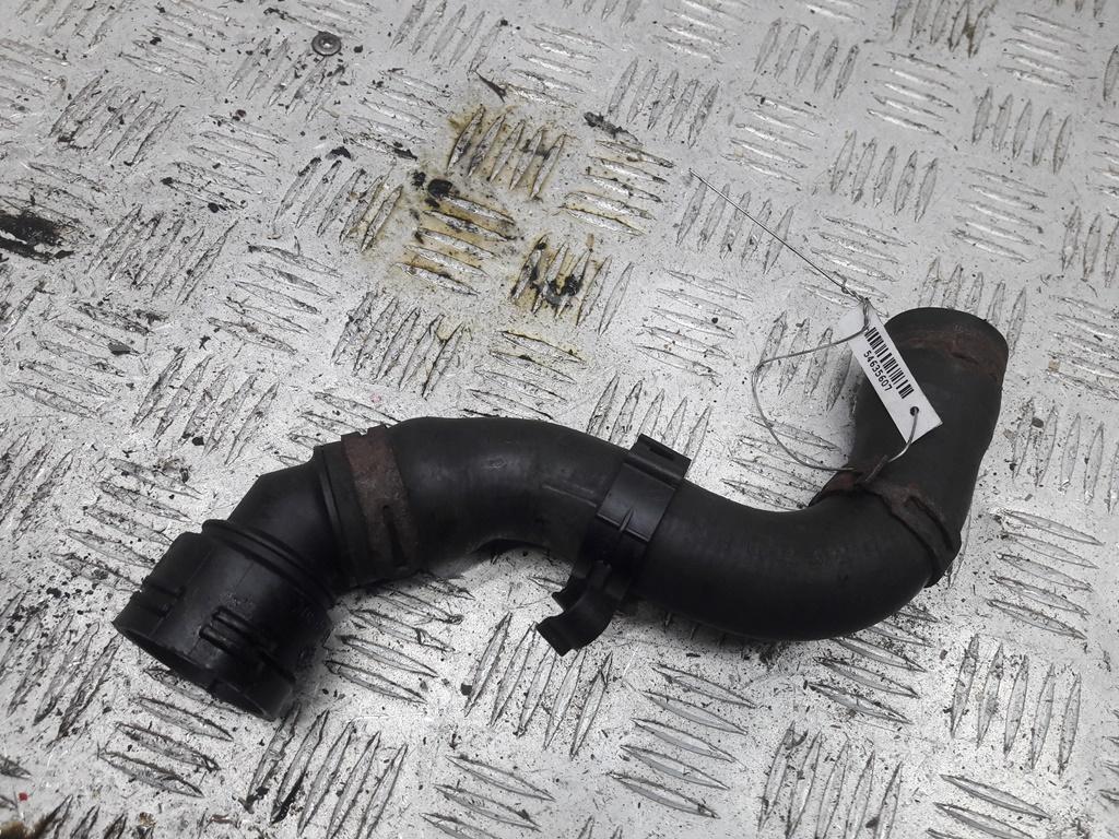 Патрубок радиатора