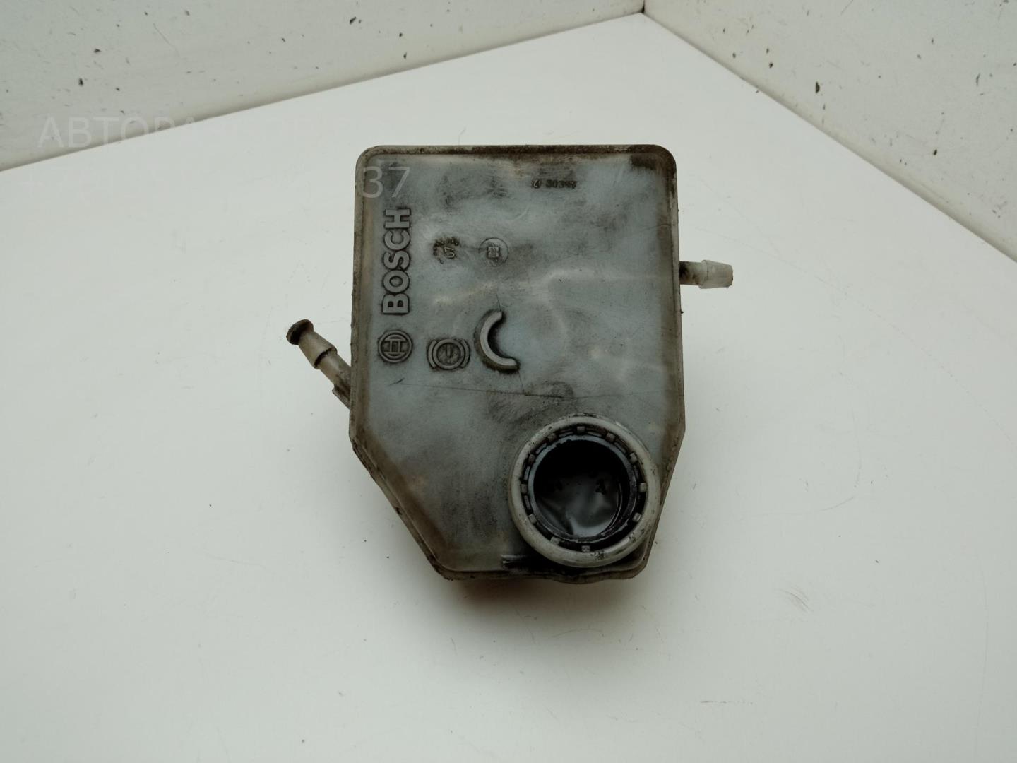 Бачок главного тормозного цилиндра