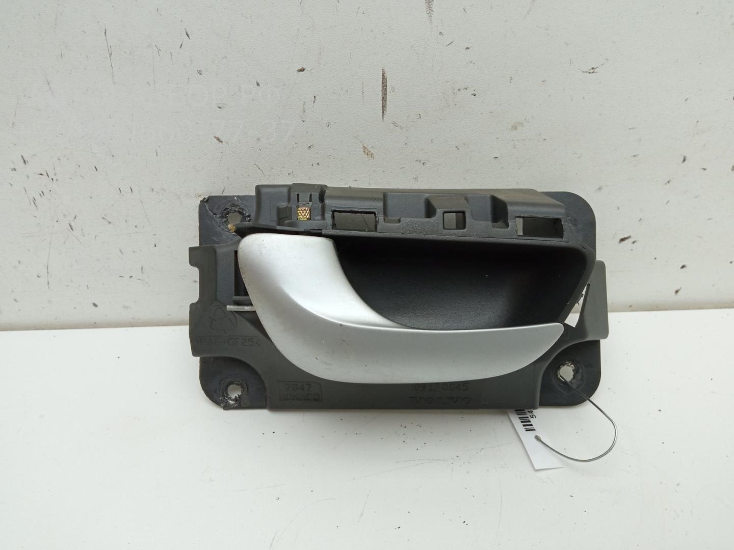 Ручка двери задней внутренняя левая