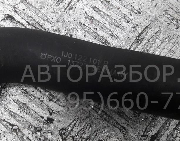 Патрубок радиатора