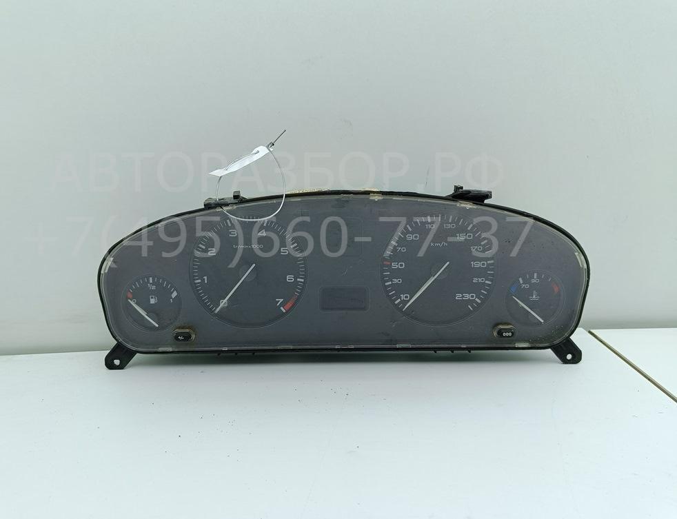 Панель приборов