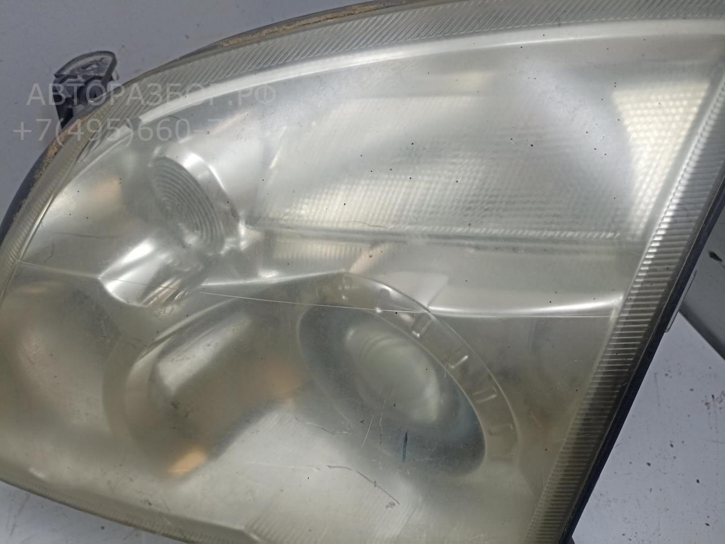 Фара левая