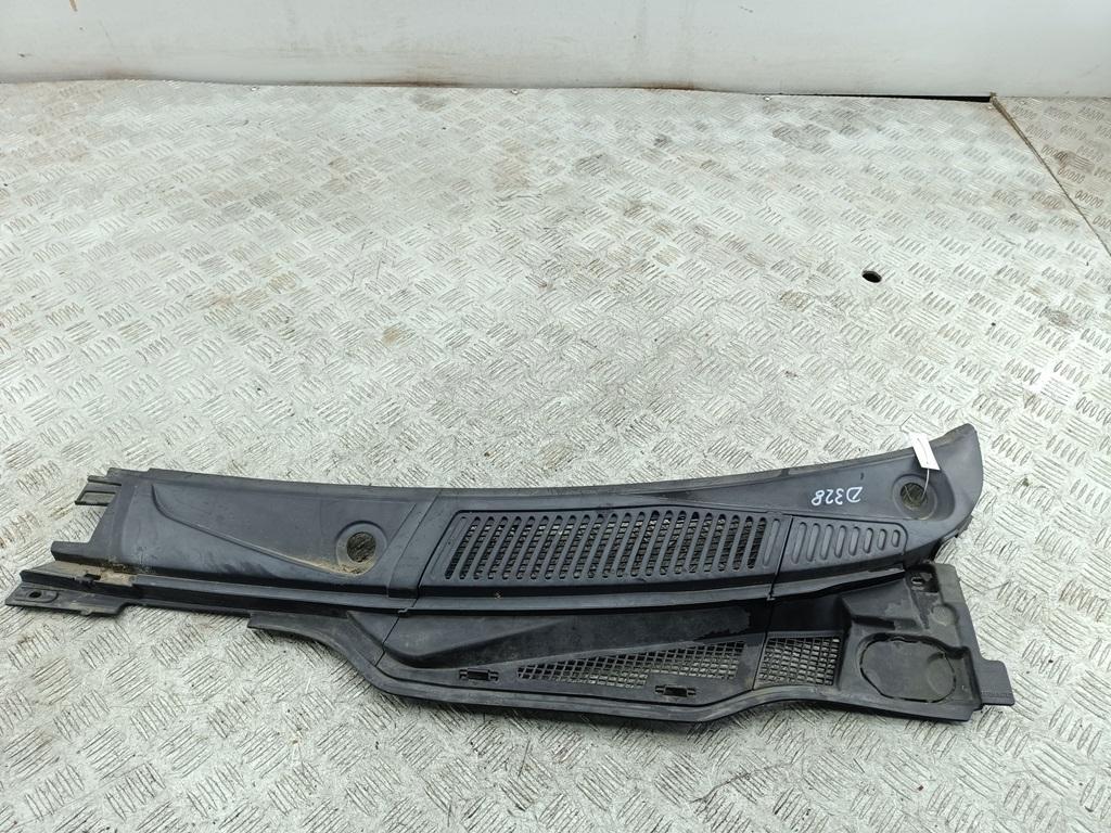 Решетка стеклоочистителей (Жабо)