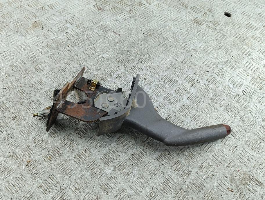 Рычаг стояночного тормоза