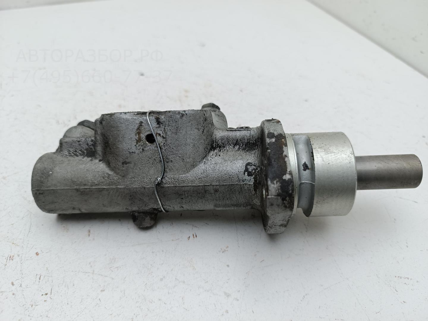 Цилиндр тормозной главный