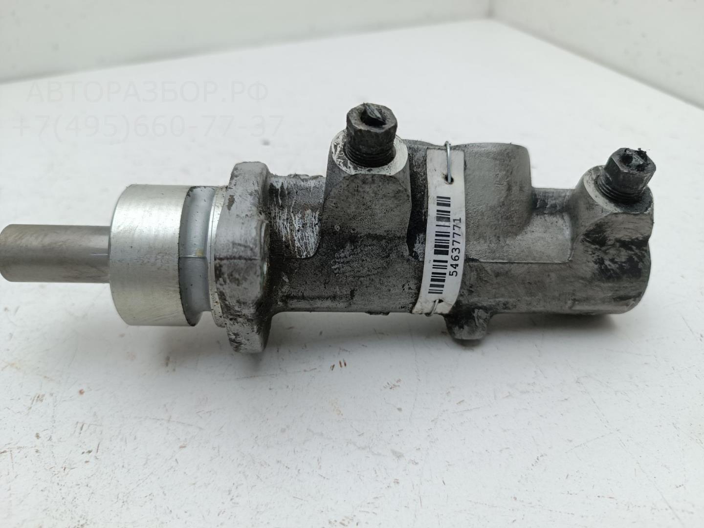 Цилиндр тормозной главный