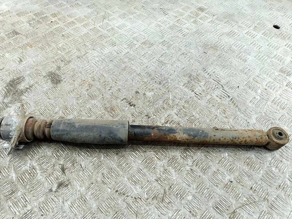 Амортизатор задний правый