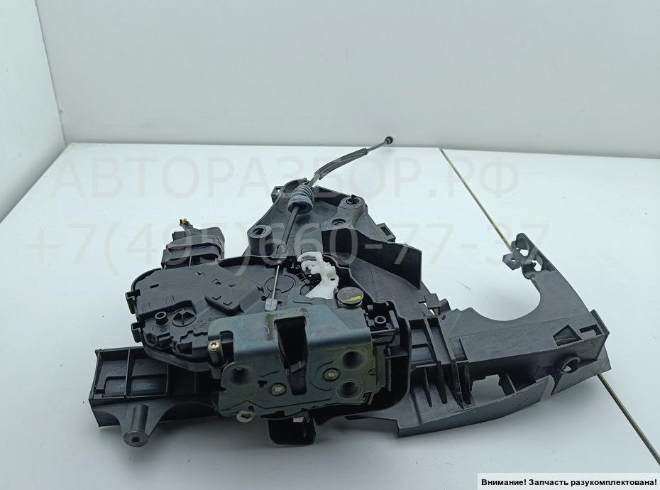 Замок двери передней правой