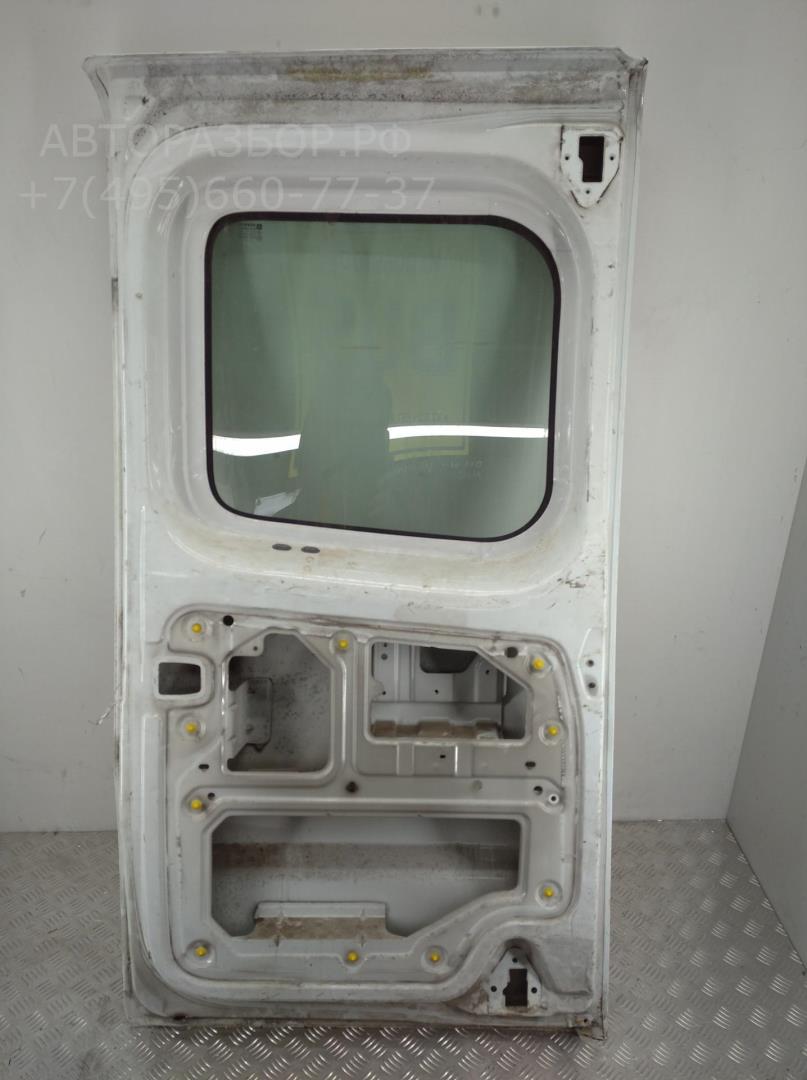 Дверь багажника правая