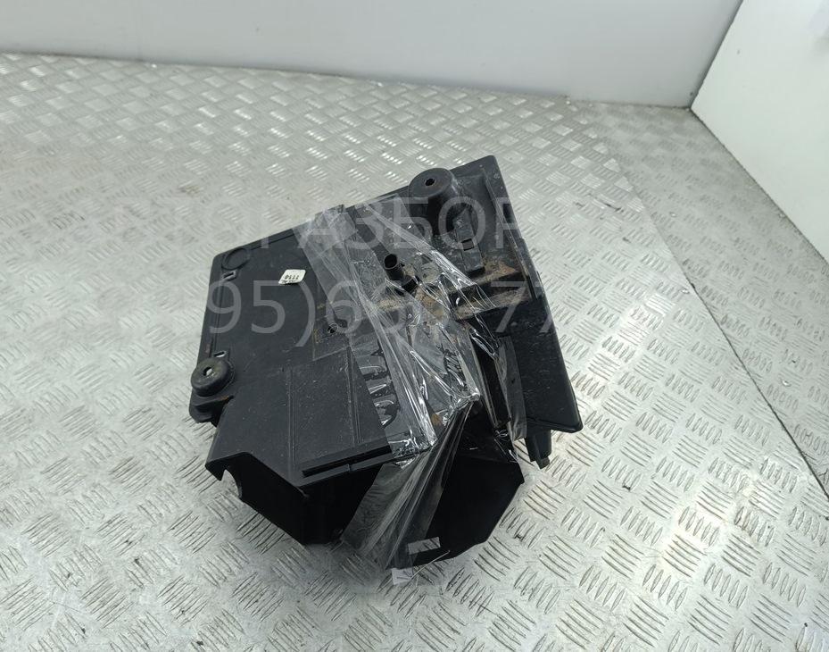 Крепление АКБ (корпус/подставка)