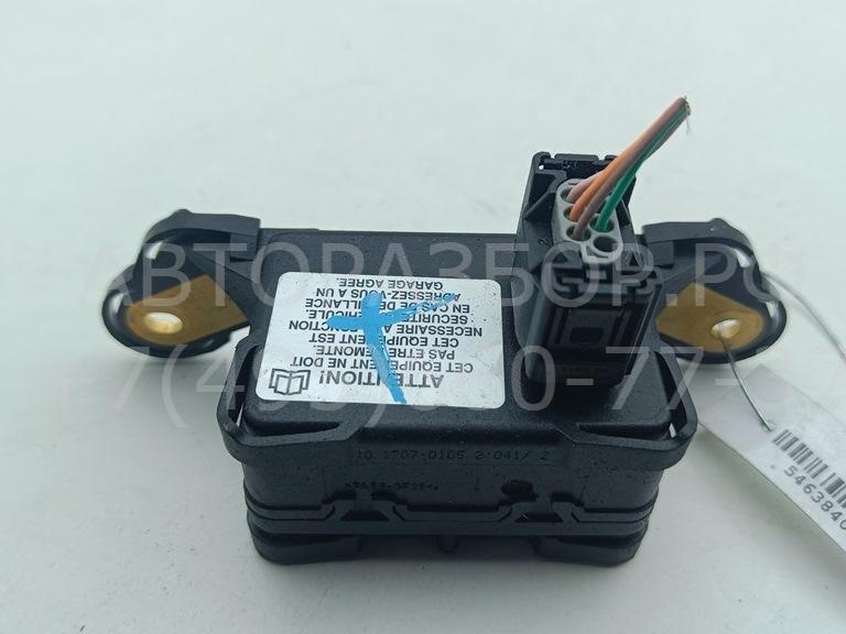 Датчик ускорения