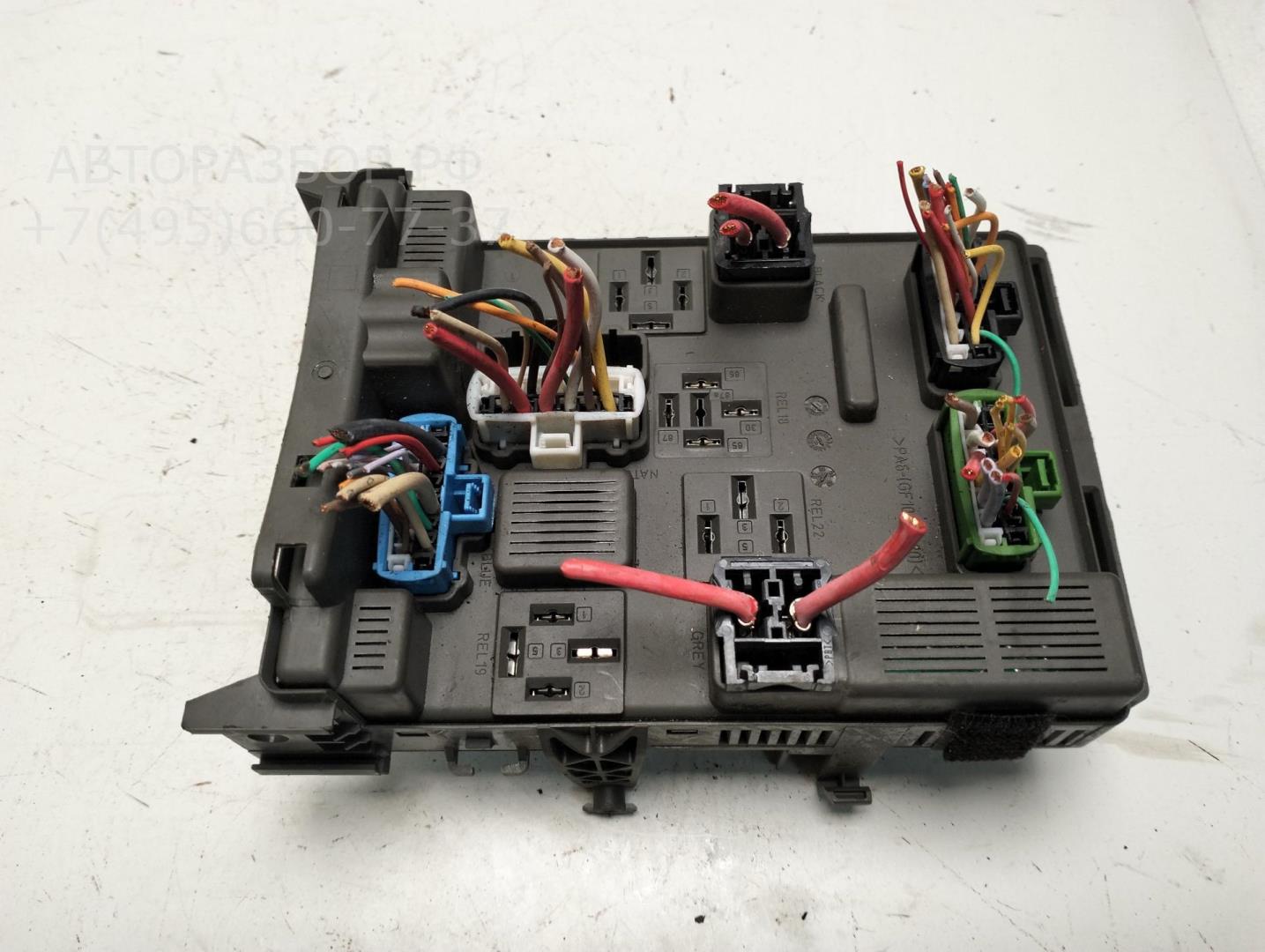 Блок предохранителей
