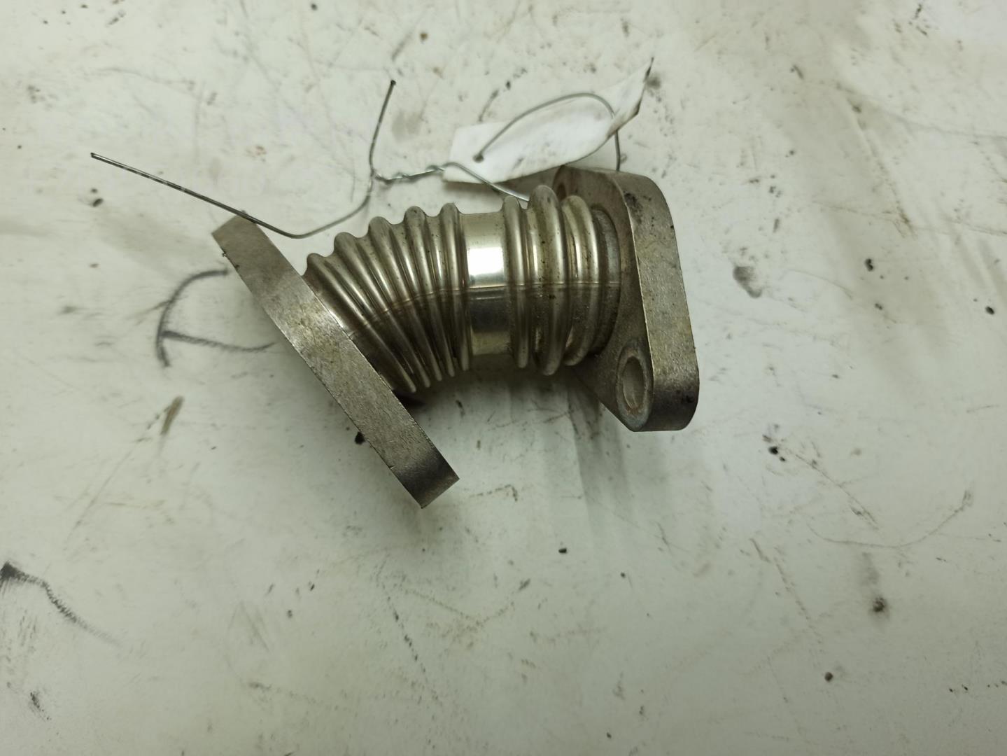 Трубка картерных газов