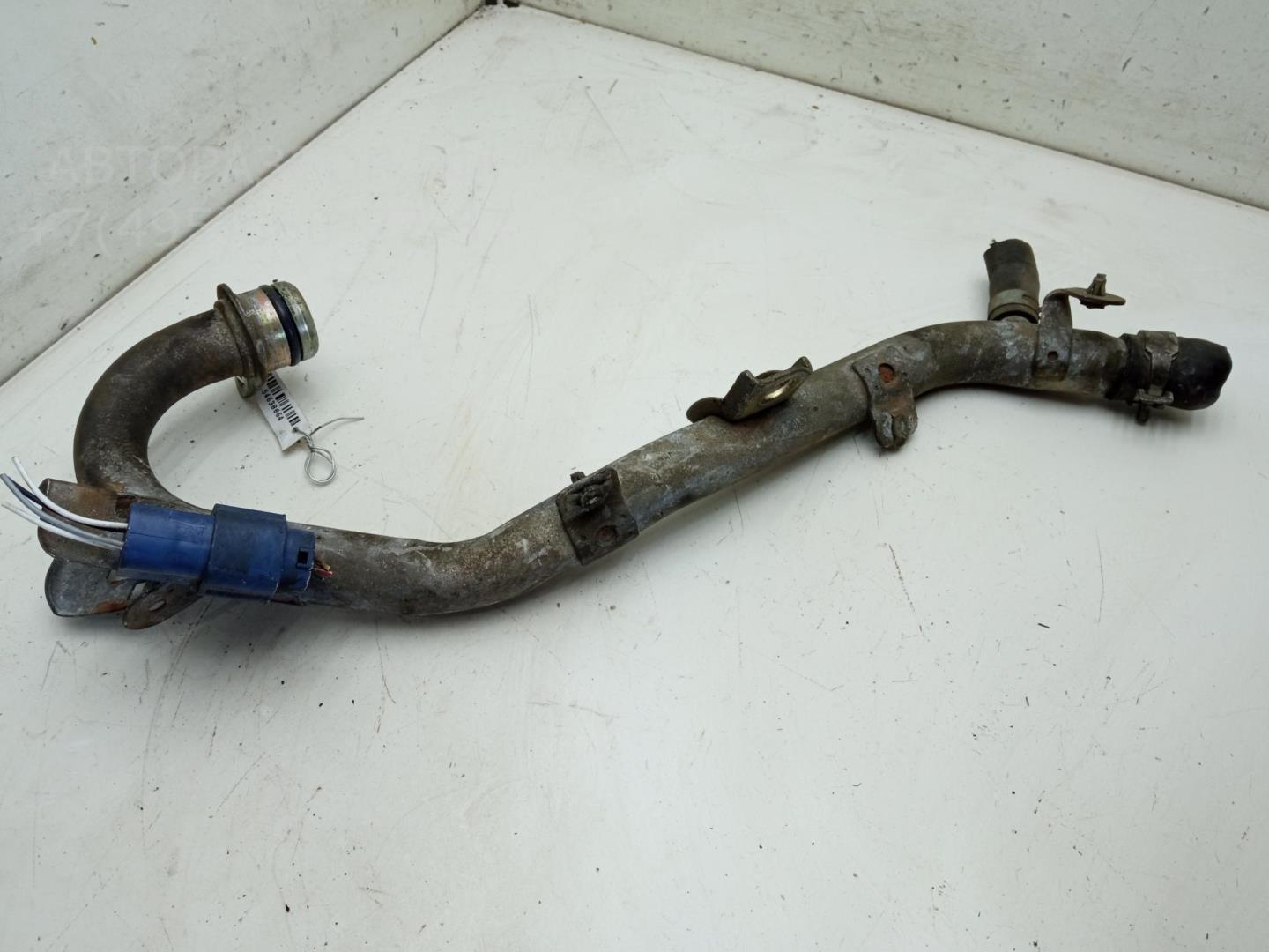 Трубка системы охлаждения