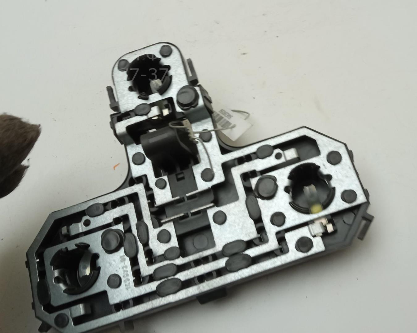 Плата заднего фонаря правого