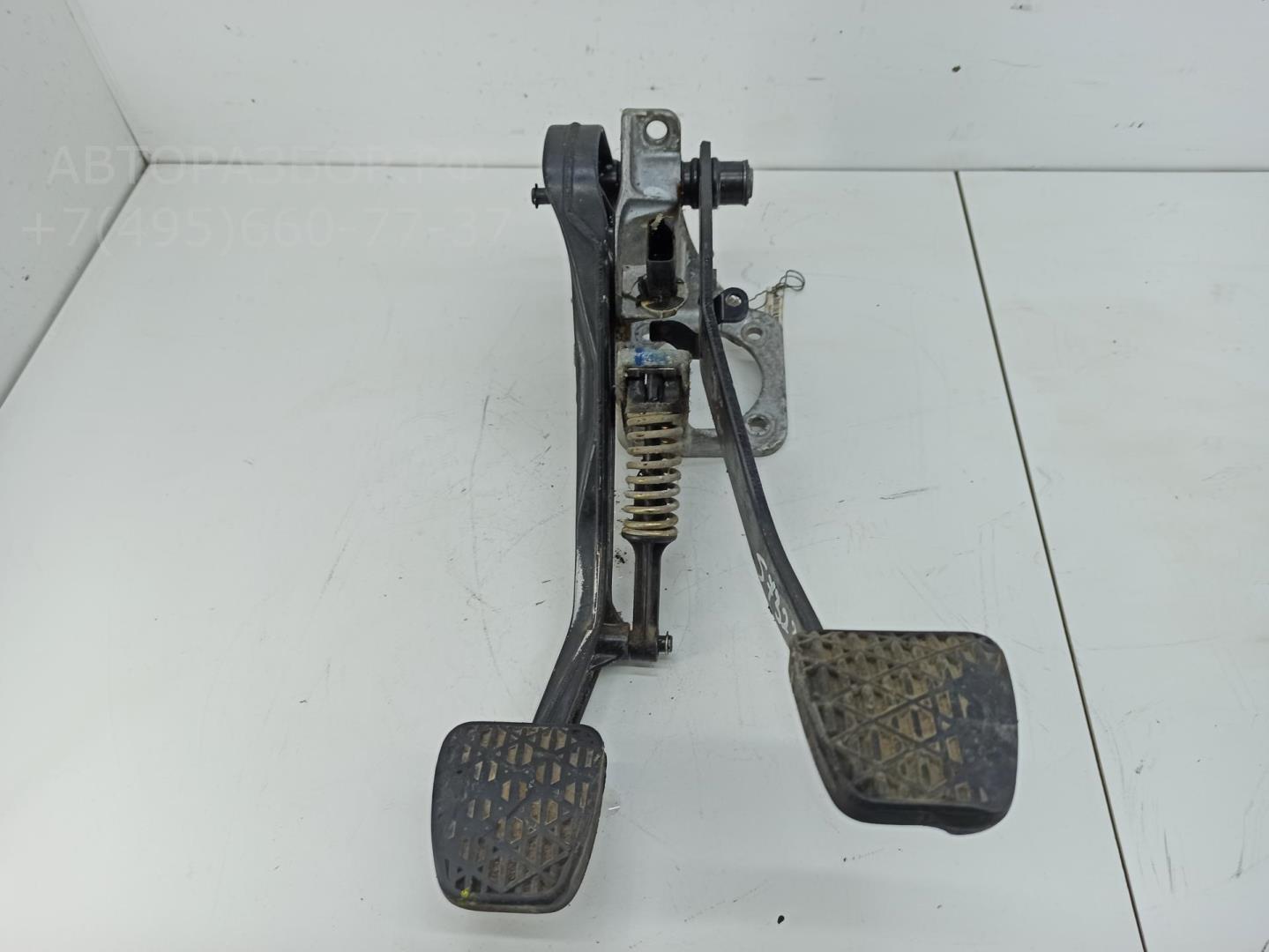 Блок педалей